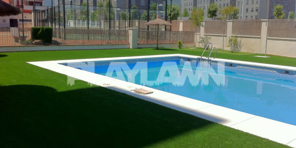 cesped artificial piscinas malaga